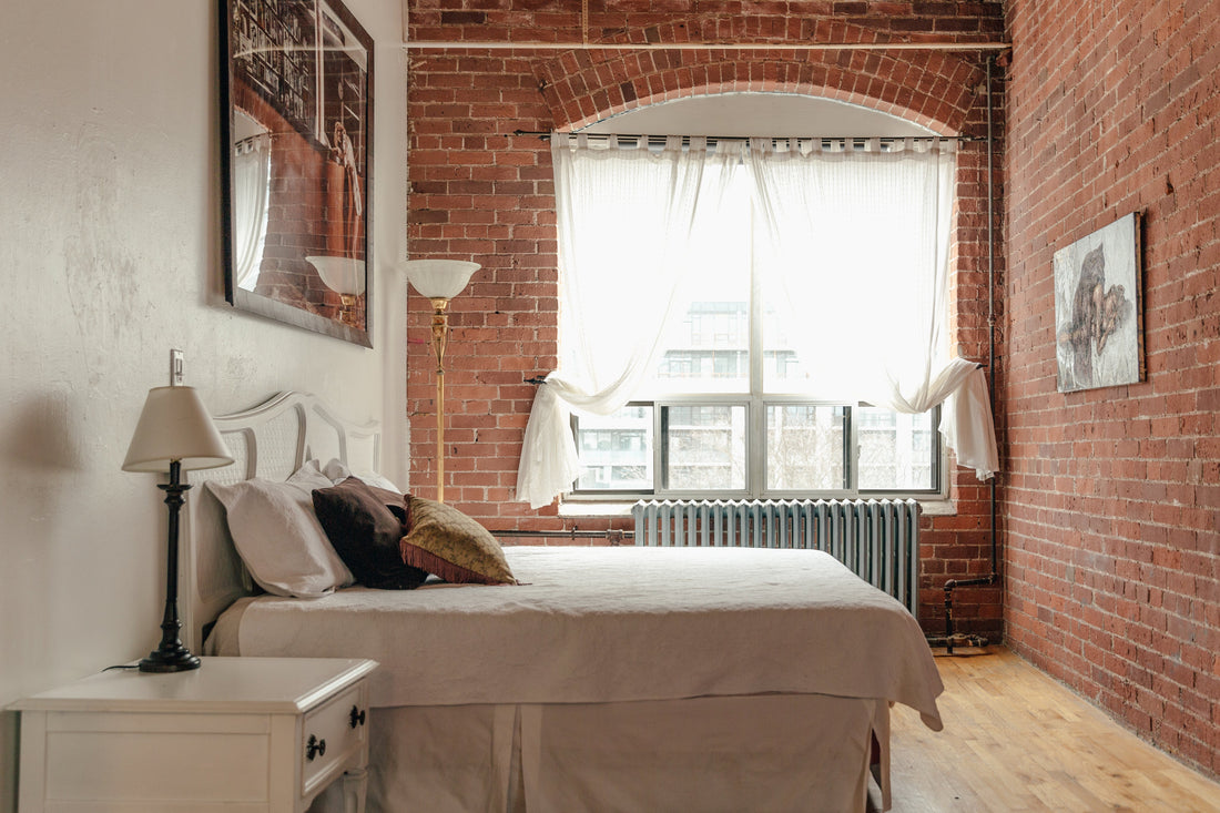 loft style bedroom 