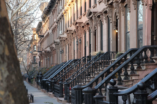 row of city houses 